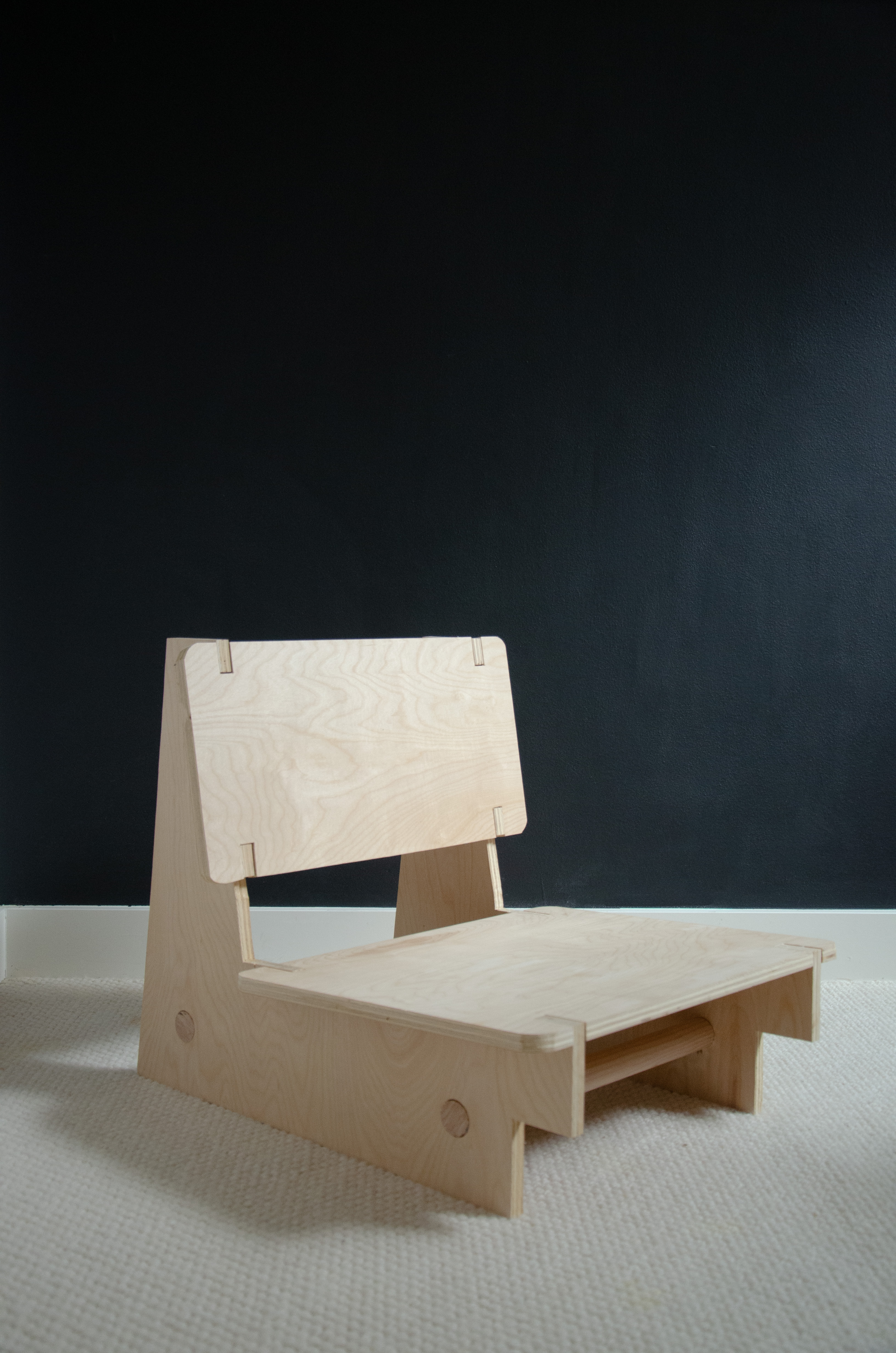 Pair of Chairs screenshot 1