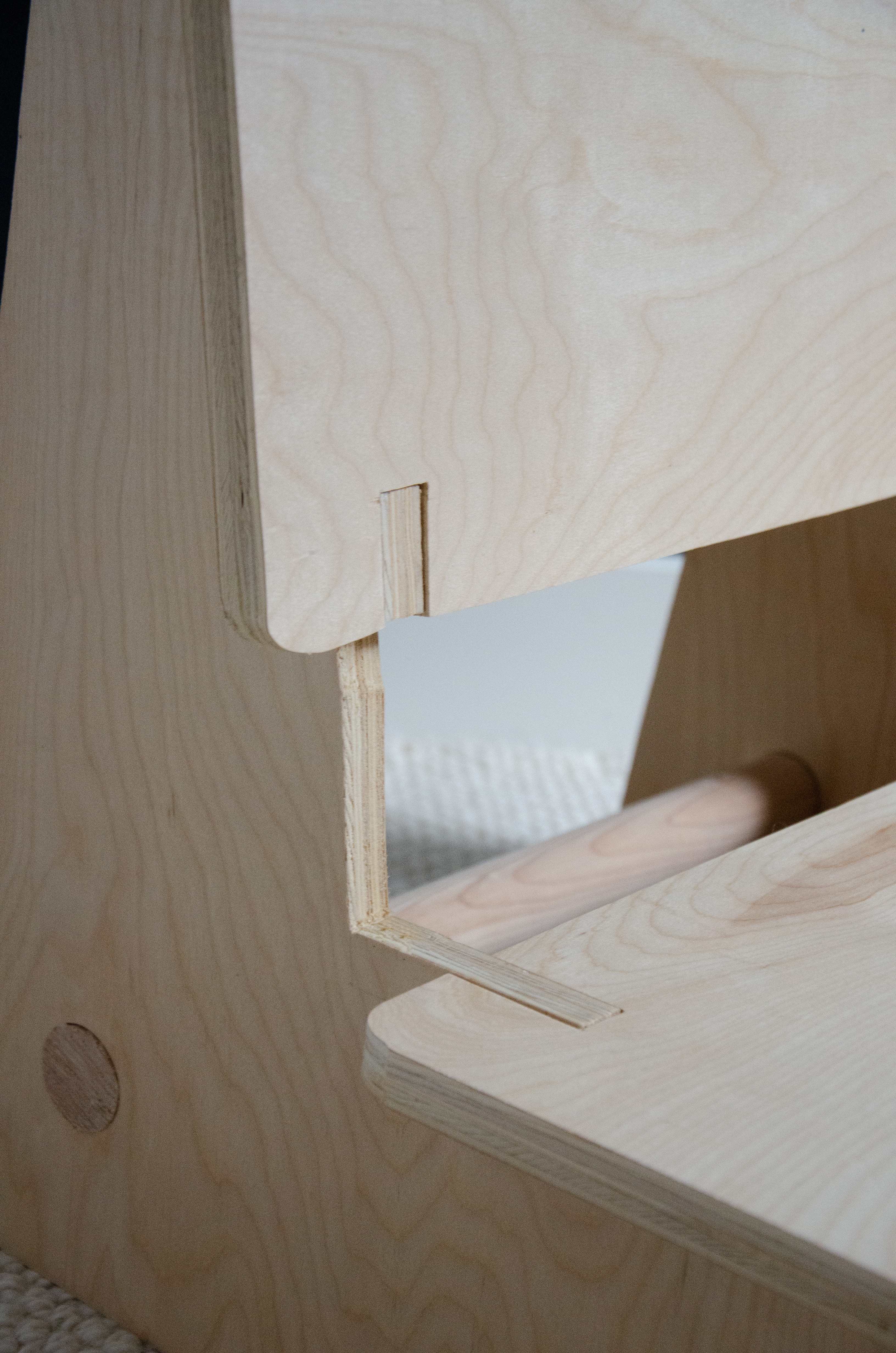 Pair of Chairs screenshot 2